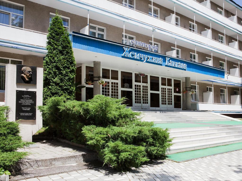Hotel Zhemchuzhina Kavkaza JJessentuki Exterior foto